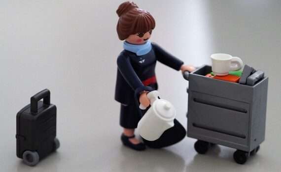 Зарплаты стюардесс