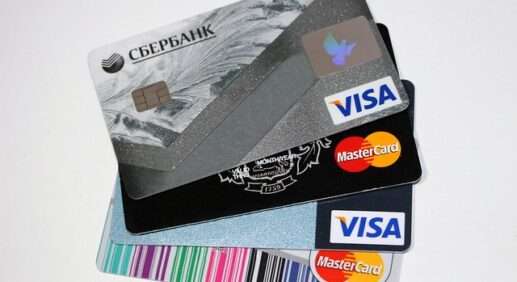 Проблемы с картами MasterCard и Visa у россиян