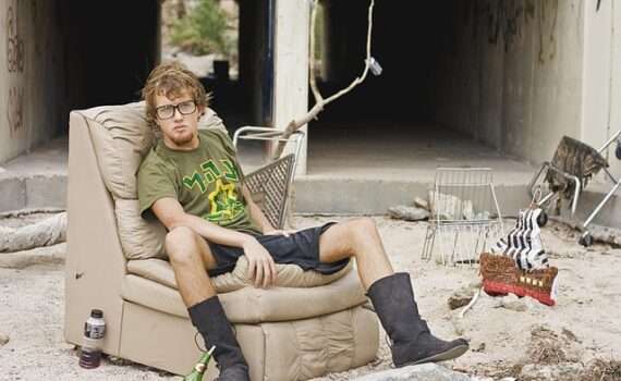 Турист в Паттайе разгромил два магазина