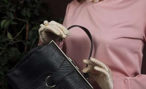 Дамские сумки и портфели на борт самолетов авиакомпании Победа