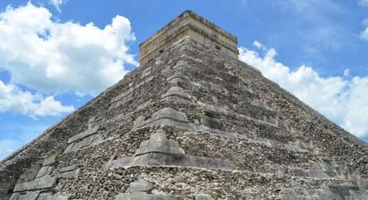 Турист получил палкой по голове