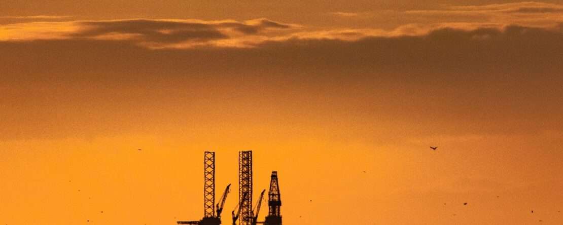 Курорт в виде буровой нефтяной платформы