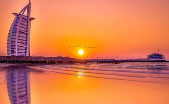 Пляжи для ночного купания в Дубае