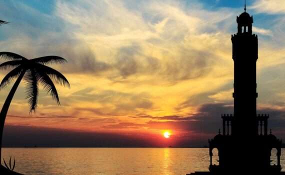 Сколько туристов посетило Турцию