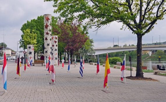 Больше всего виз белорусам