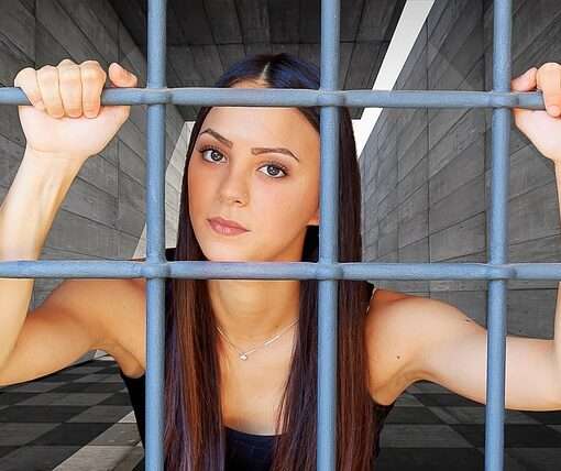 Туристку удерживают в Индонезии