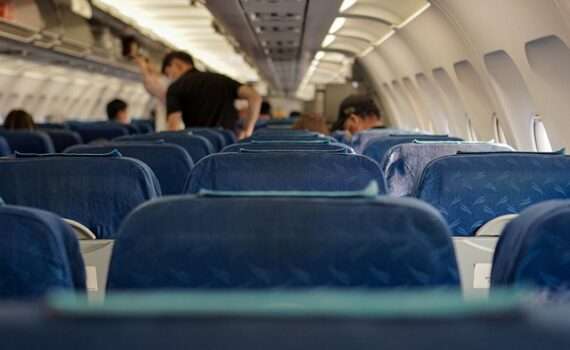 дебош на рейсе Москва Омск