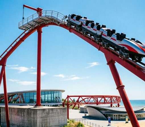 Американские горки Red Force в парке Ferrari Land, PortAventura, Испания, сентябрь 2026